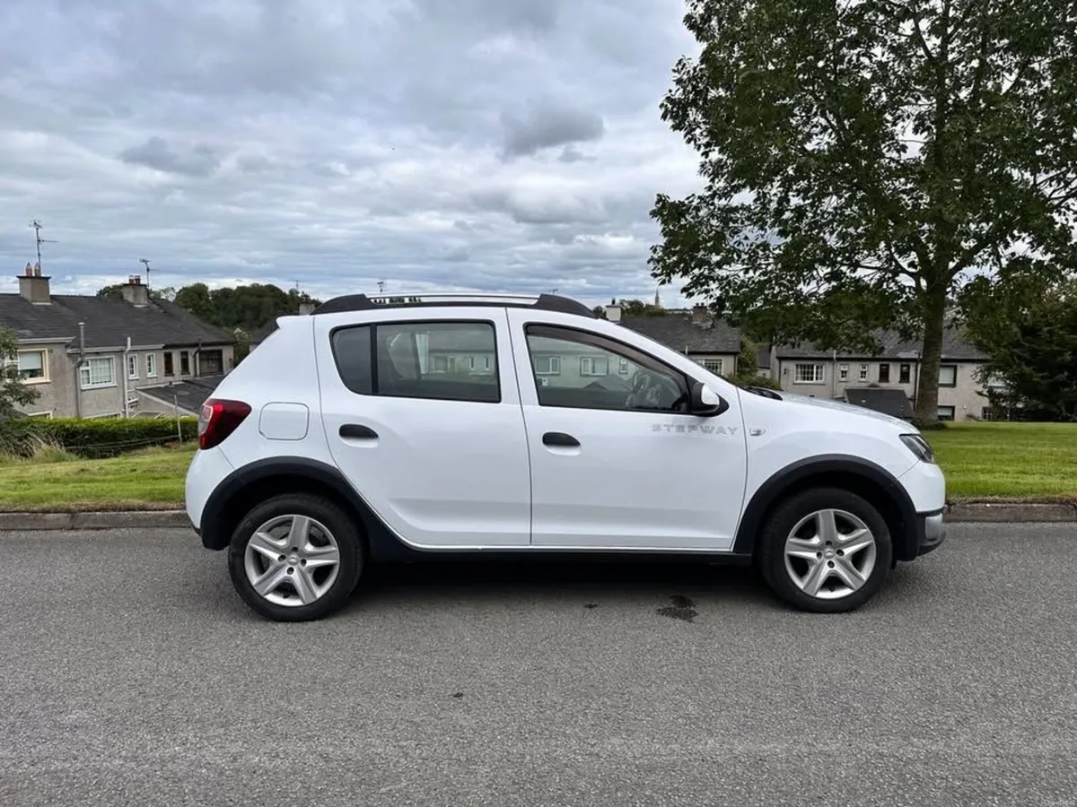 Dacia Sandero Stepway 2016 - Image 2