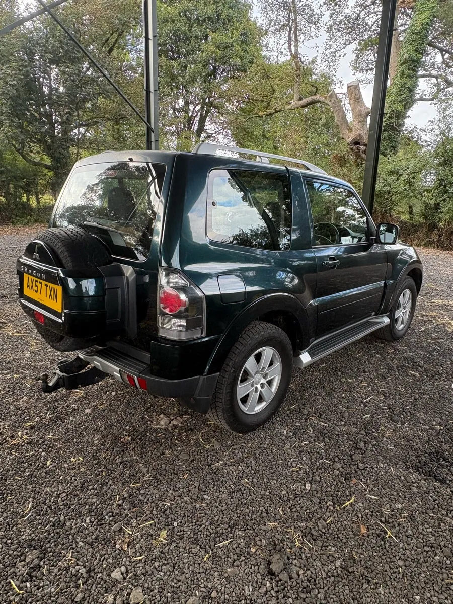 Mitsubishi shogun jeep - Image 3