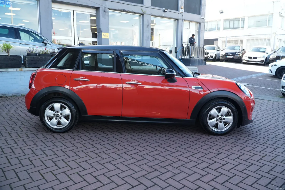 2019 MINI COOPER 5 DR PETROL - Image 3