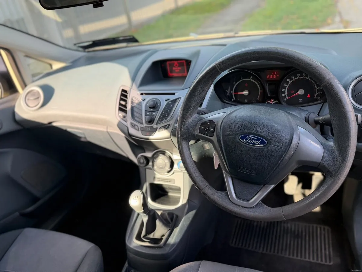 2009 Ford Fiesta Nct & Taxd - Image 6