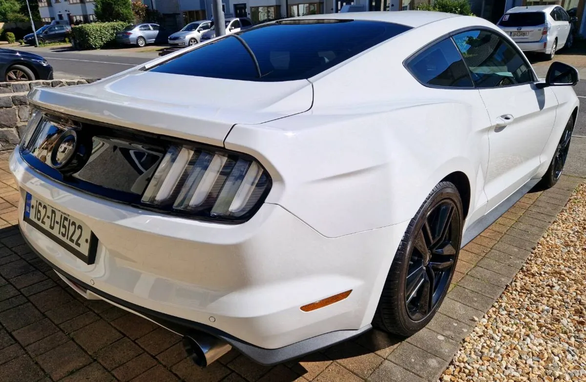 2016 FORD MUSTANG 2.3 ECOBOOST FASTBACK - Image 6