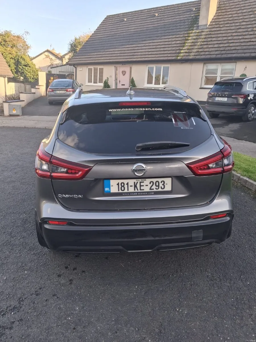 Nissan Qashqai 2018 inc Sunroof Grt condition - Image 4