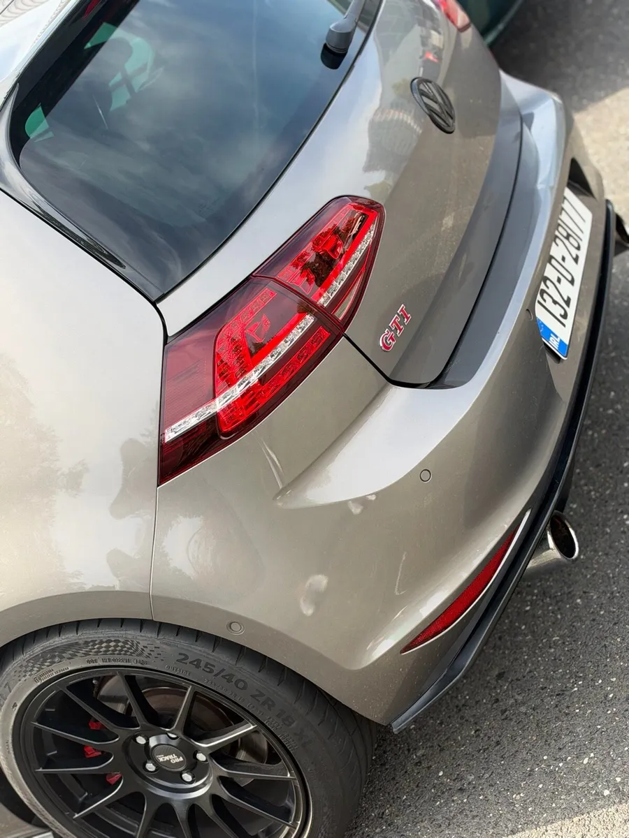 Volkswagen Golf GTI Performance Pack (400hp) - Image 2