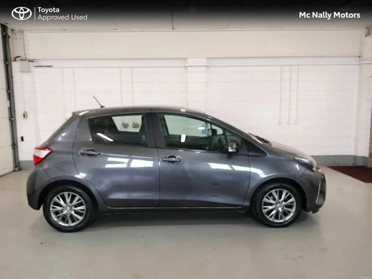 Toyota Yaris 1.0 LUNA 4DR MANUAL PETROL - Image 3