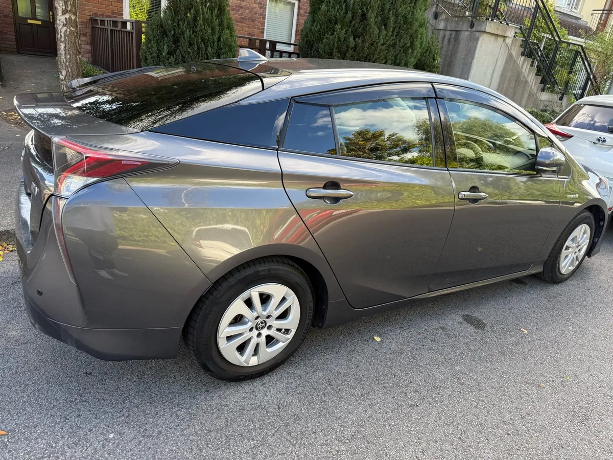 Toyota Prius Hybrid 2016 with 2 years NCT €7500 - Image 2