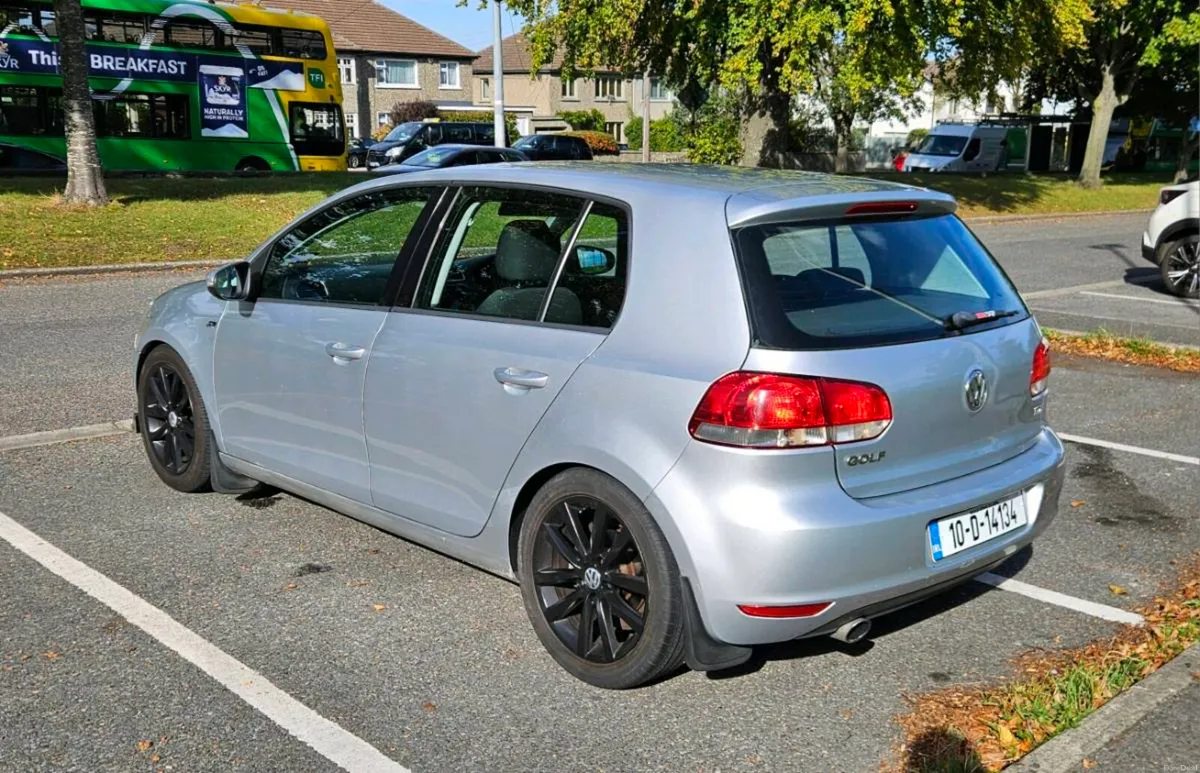 Volkwagen Golf 1.6 TDI - Full Service History - Image 3