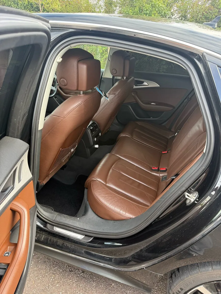 Car - Image 5