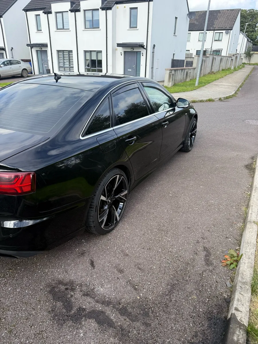 Car - Image 2