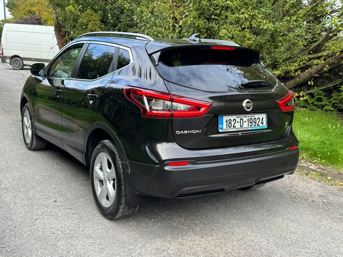 18 Nissan Qashqai 1.5DCI SV MODEL - Image 3