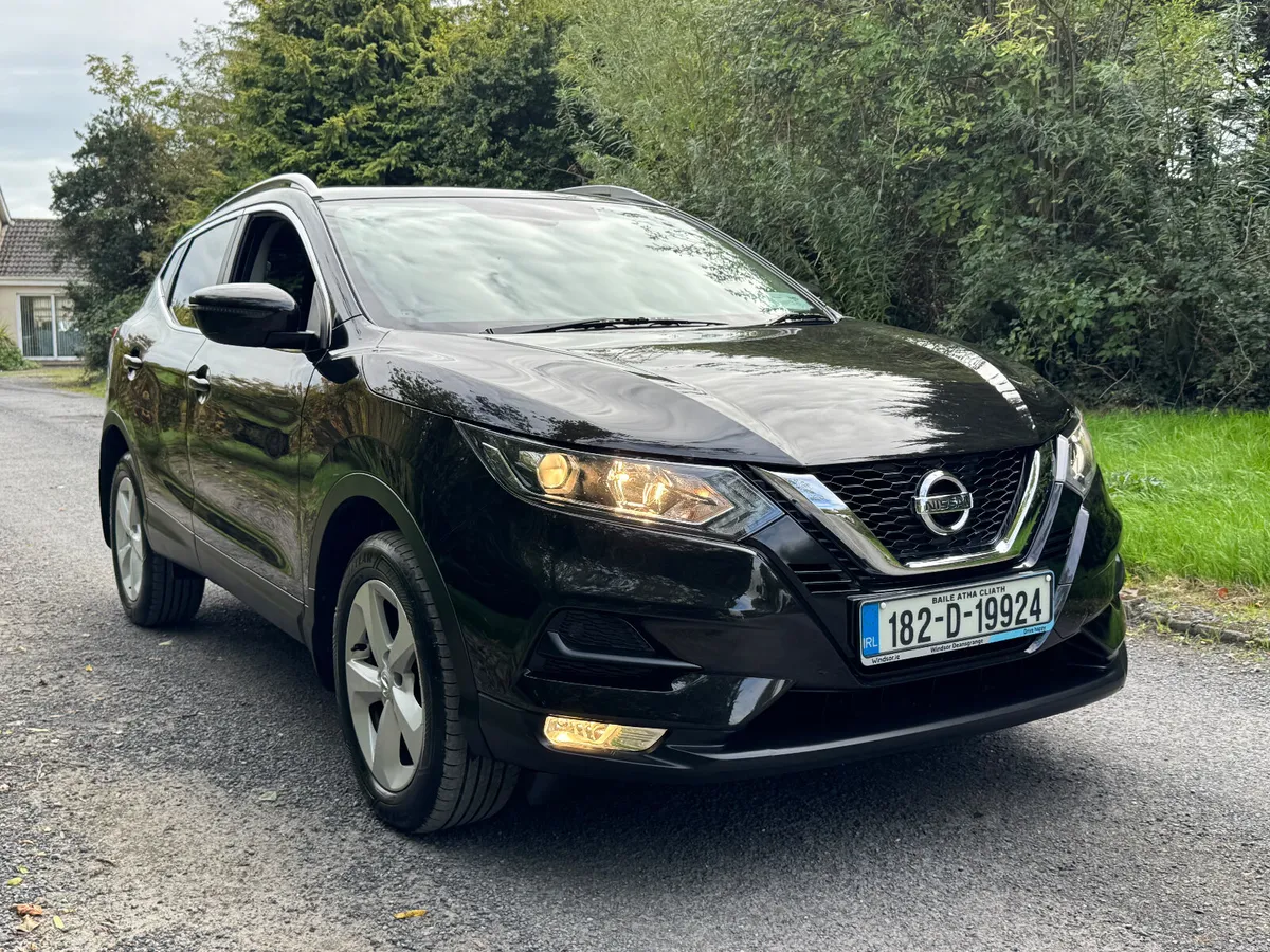 18 Nissan Qashqai 1.5DCI SV MODEL - Image 1