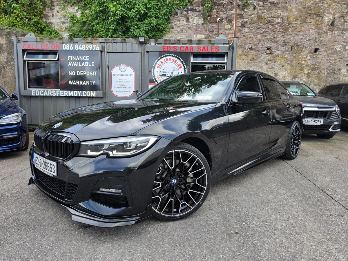BMW 330e M-Sport Auto 2.0 Petrol Plug In Hybrid - Image 4