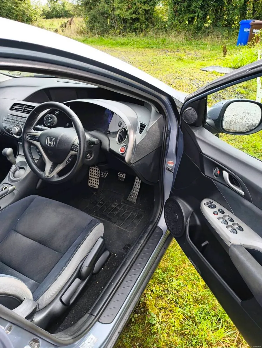 Honda Civic 2.2L - Image 2