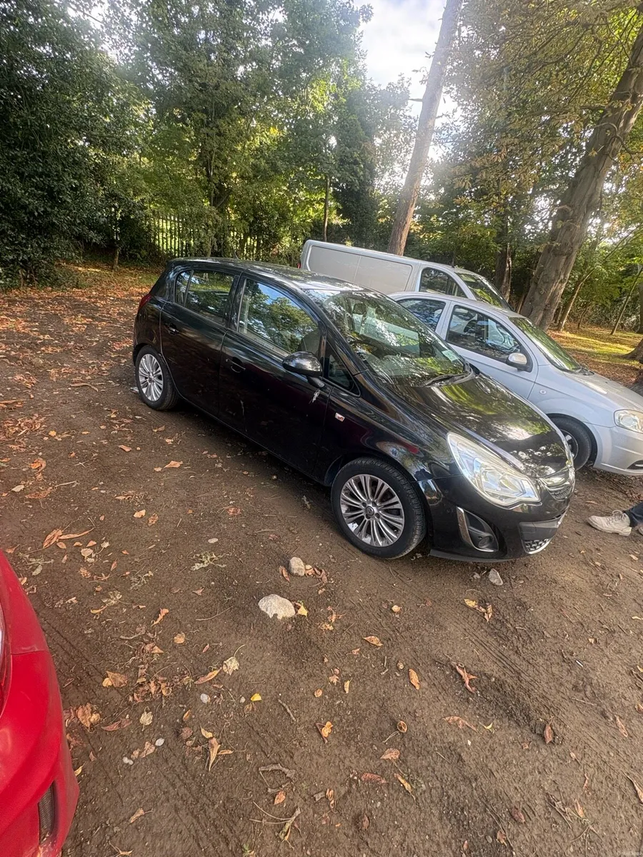 Car - Image 6