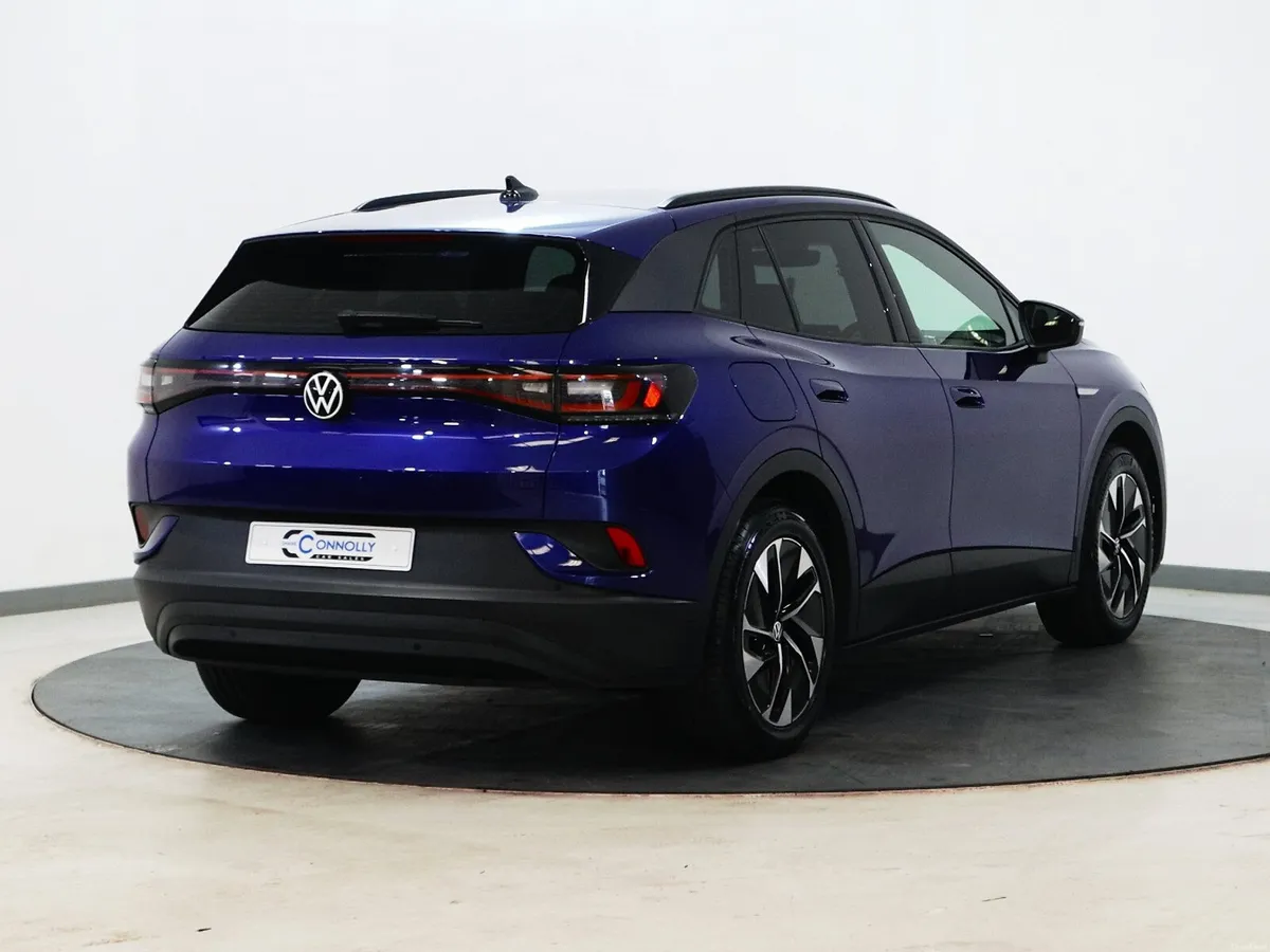 *2* 2023 Volkswagen ID.4 LIFE - Image 3