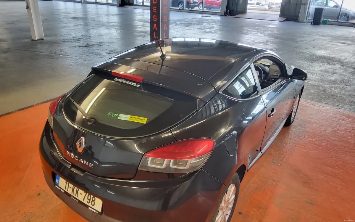 Renault Megane 2011 - Image 2