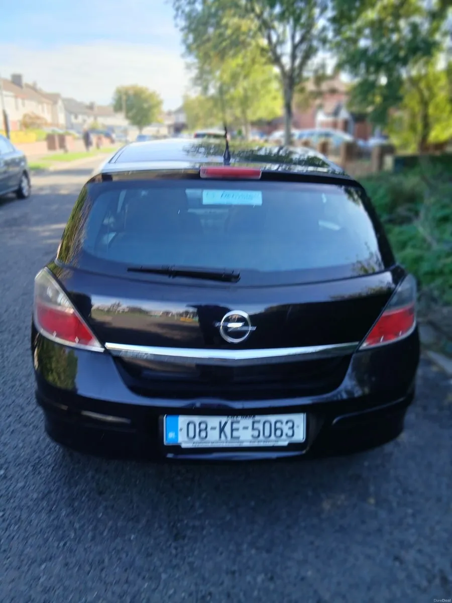 Opel Astra 2008 - Image 2