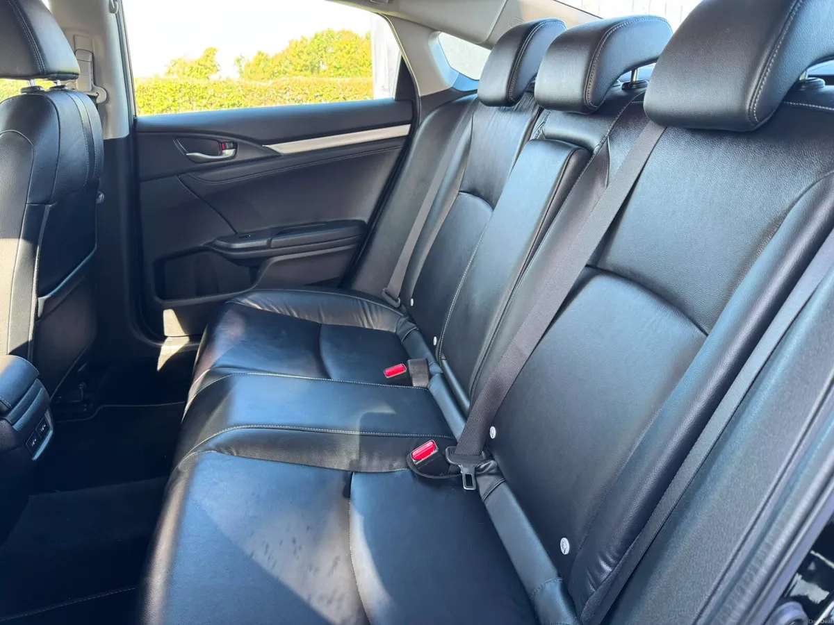 Honda Civic Premium 2020 - Image 6