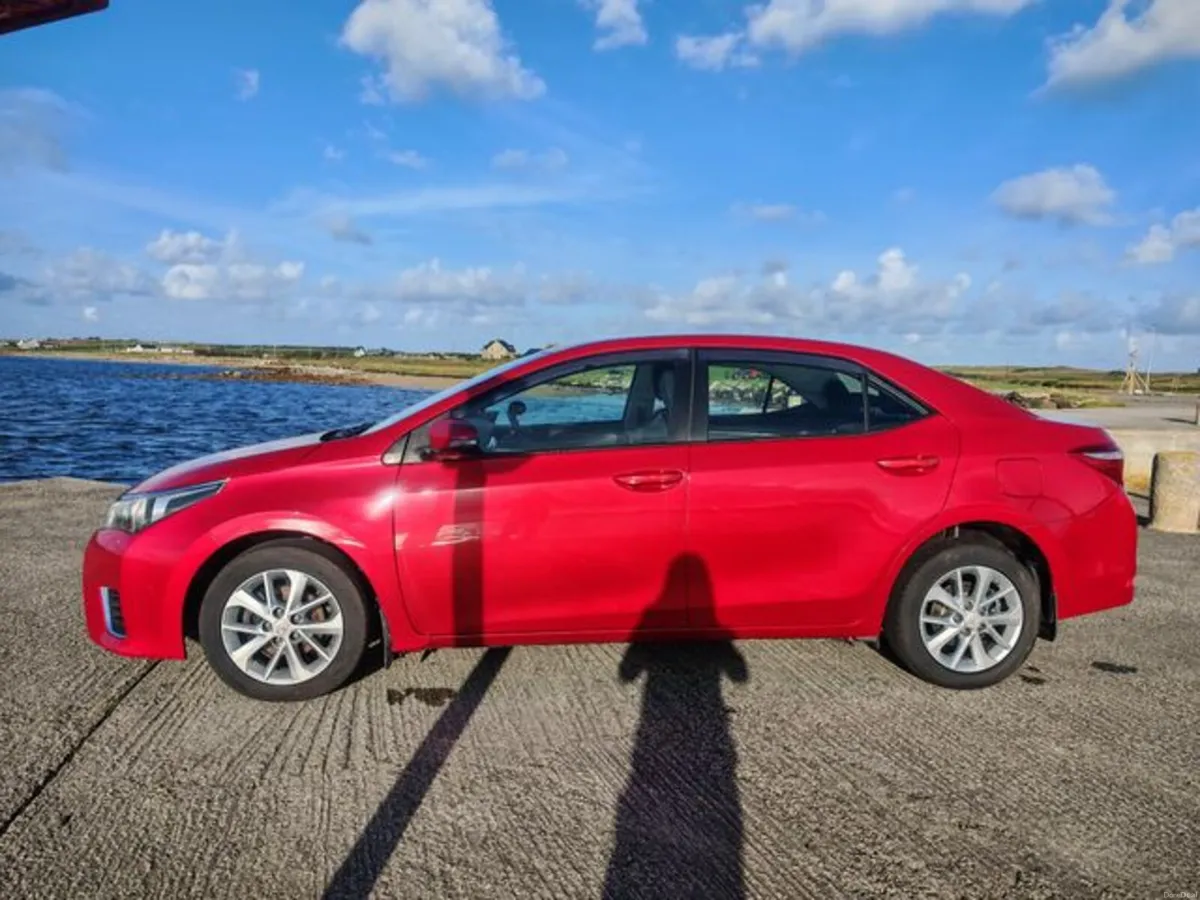 Toyota Corolla 1.4D4D Aura 4DR - Image 4