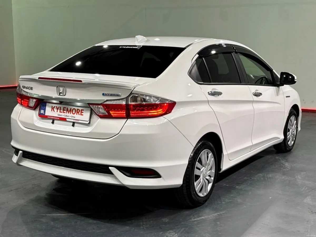 Honda Grace 1.5 HYBRID AUTOMATIC - REVERSE CAMERA - Image 3