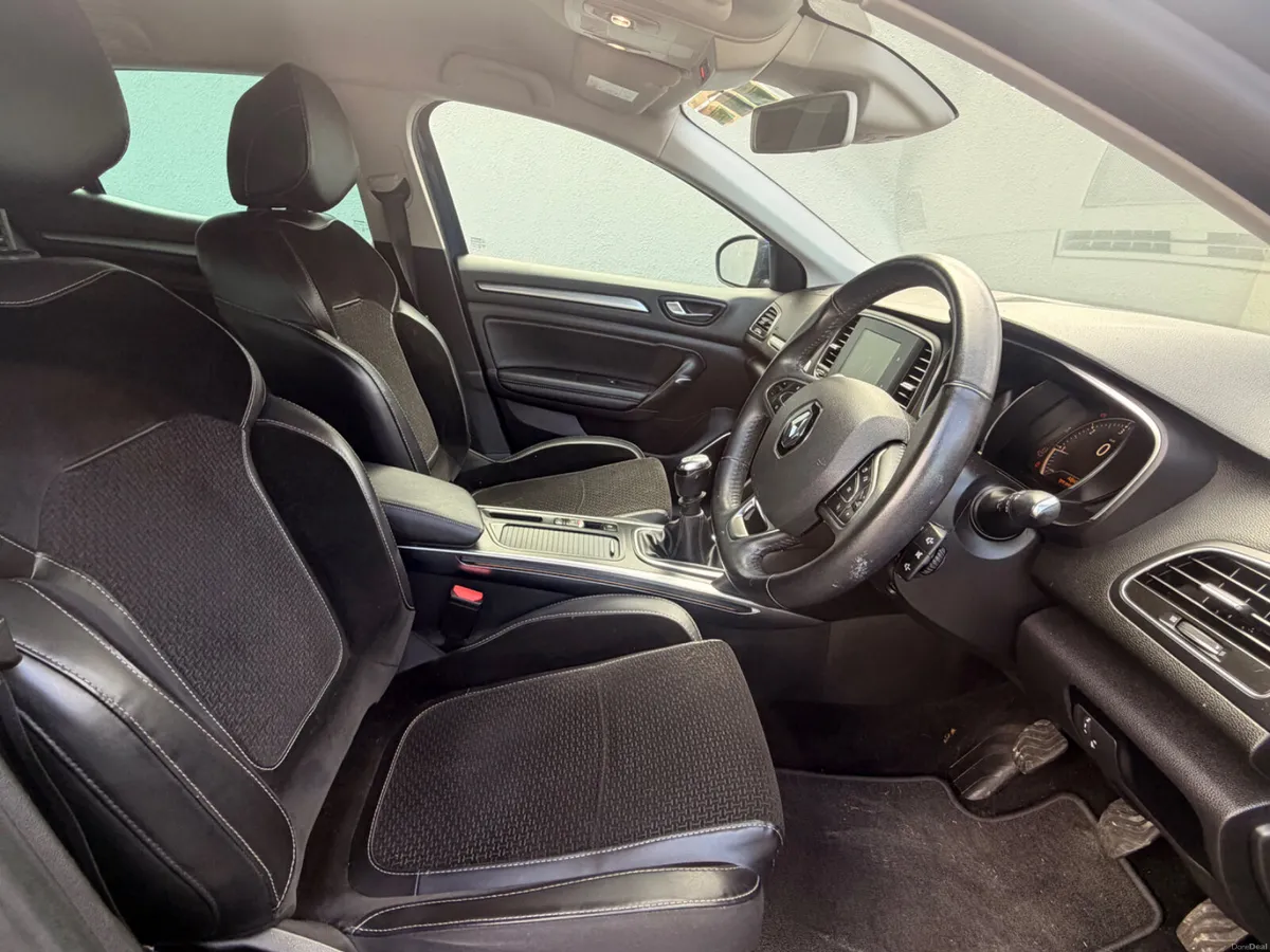 Renault Megane 2016 - Image 5