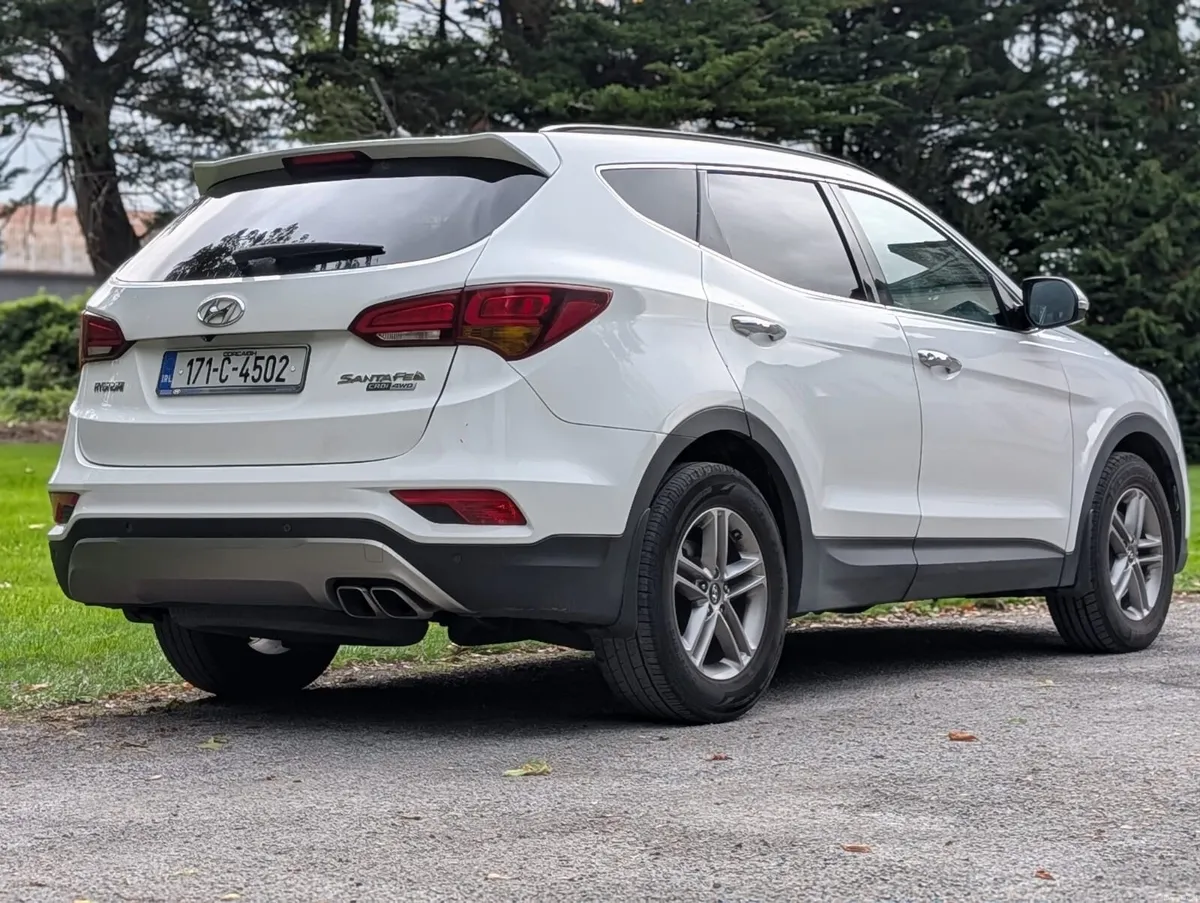 2017 HYUNDAI SANTA FE EXECUTIVE 4WD 5DR - Image 5