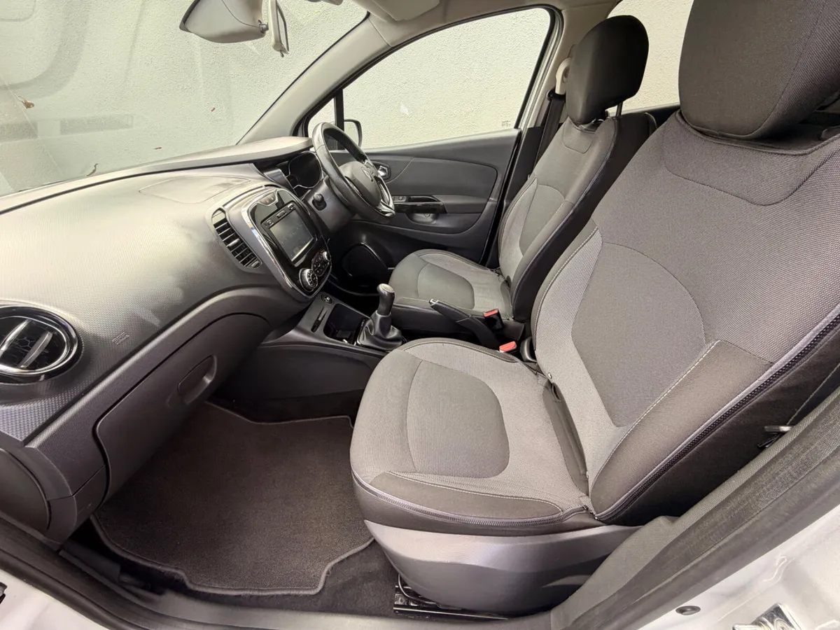 Renault Captur 2015 - Image 5