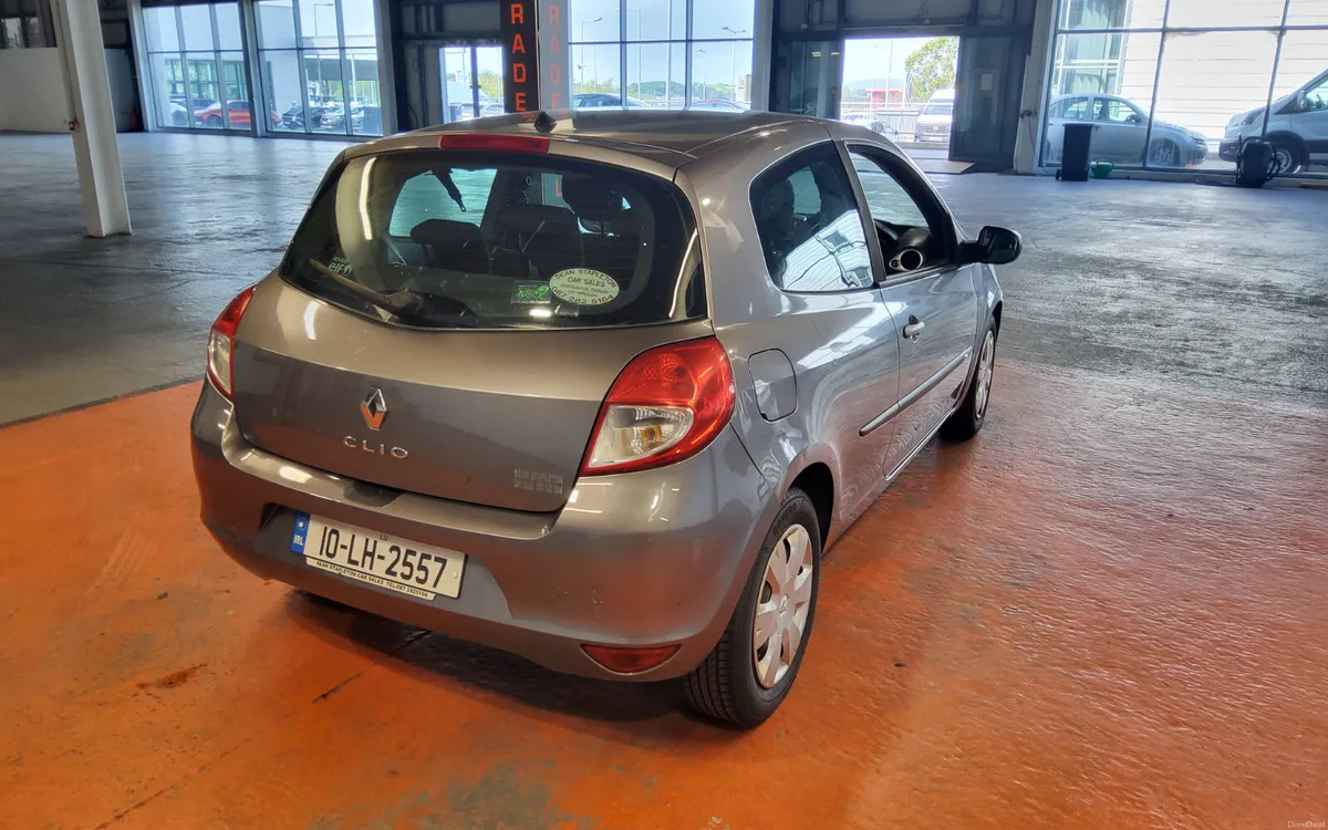 Renault Clio 2010 - Image 3