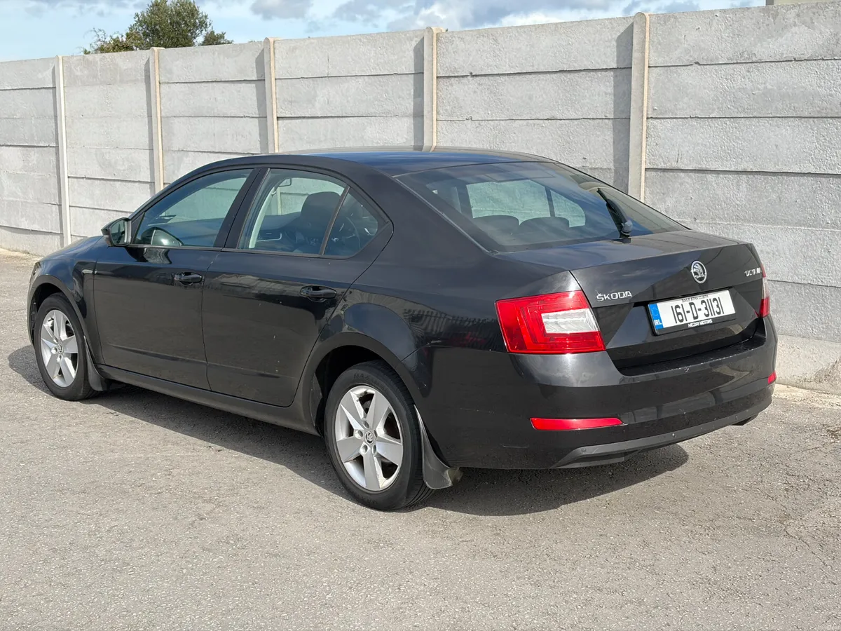 Skoda Octavia 1.6 Automatic TRADE SALE - Image 5