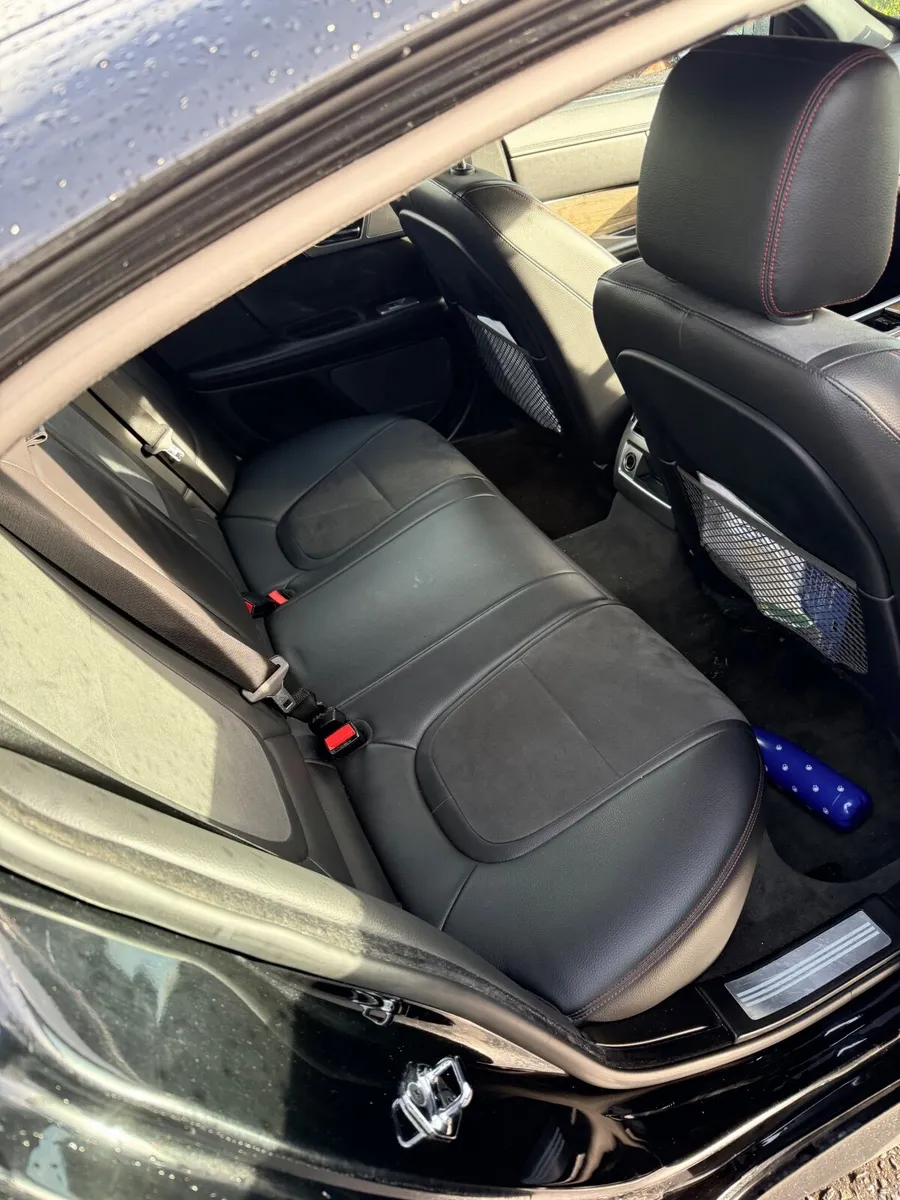 Jaguar XF 2014 - Image 2