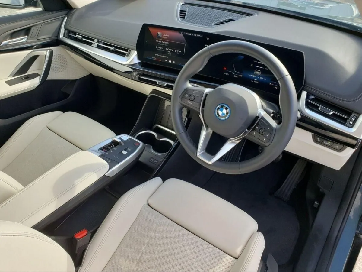 BMW iX1 eDrive20 xLine - Image 6