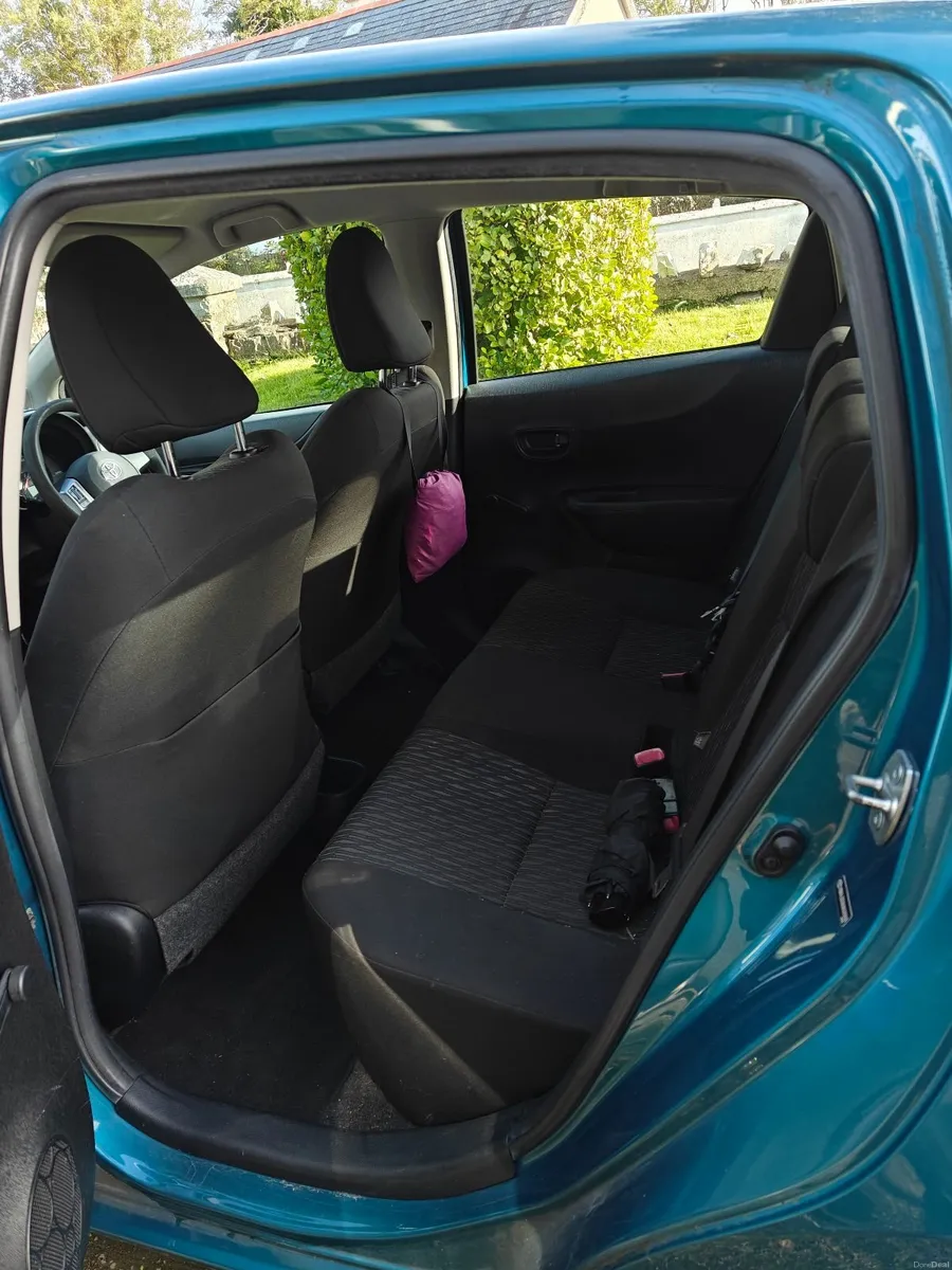 Toyota Yaris 2012 - Image 6