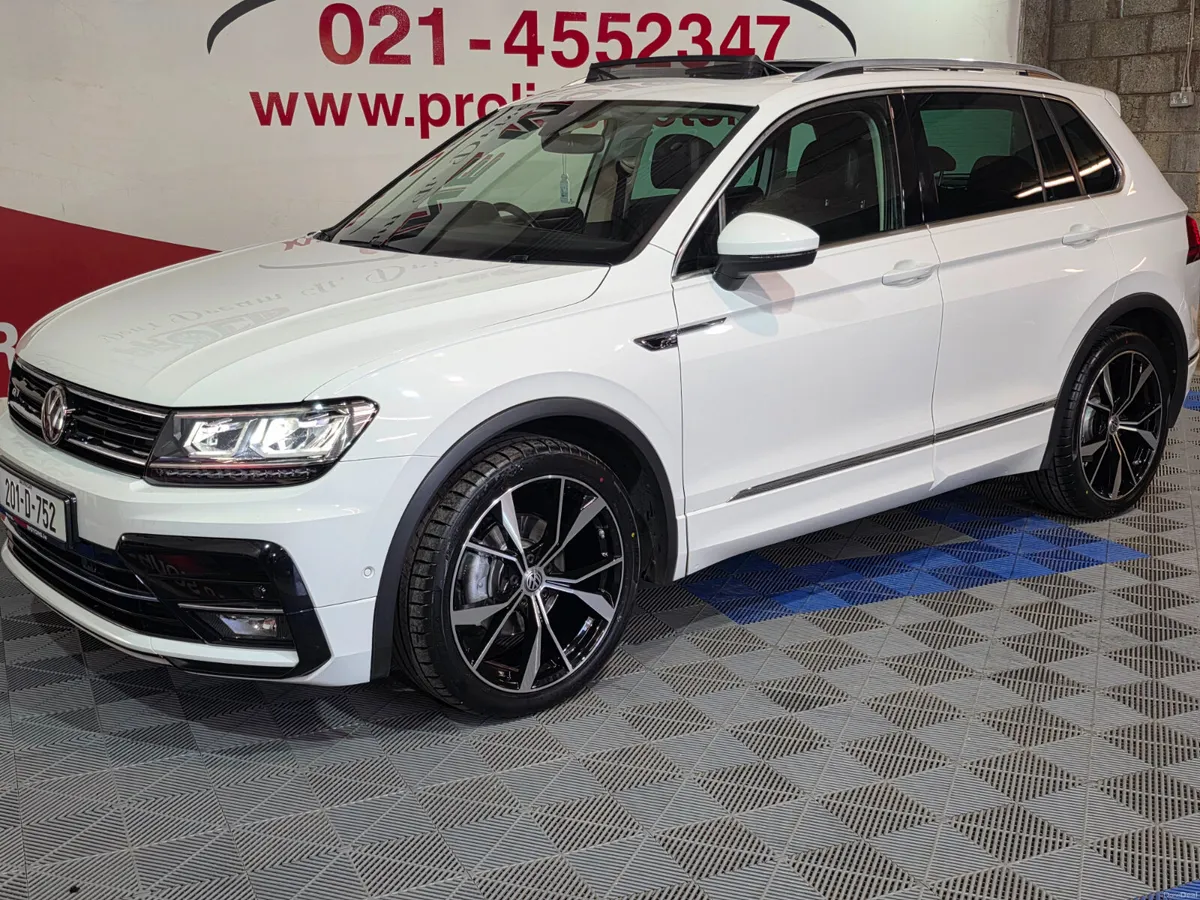 201 VW TIGUAN R-LINE 2.0 TDI DSG PANORAMIC ROOF - Image 3