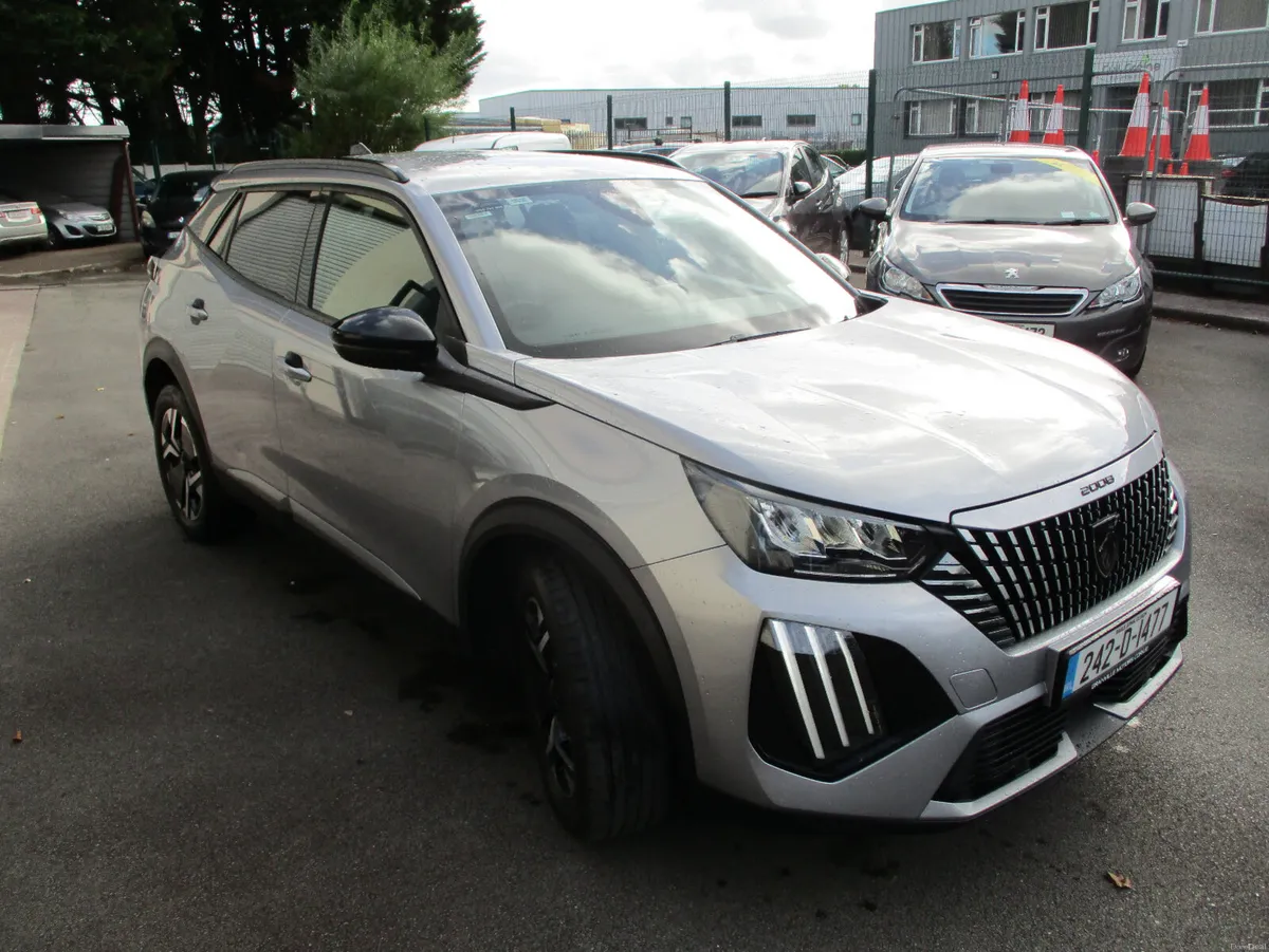 Peugeot 2008 ALLURE 1.2 petrol 2024 - Image 3