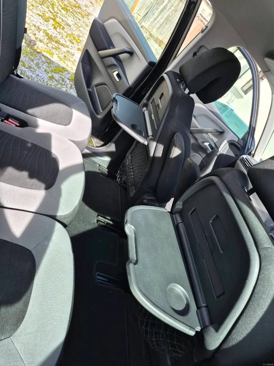 Car - Image 6
