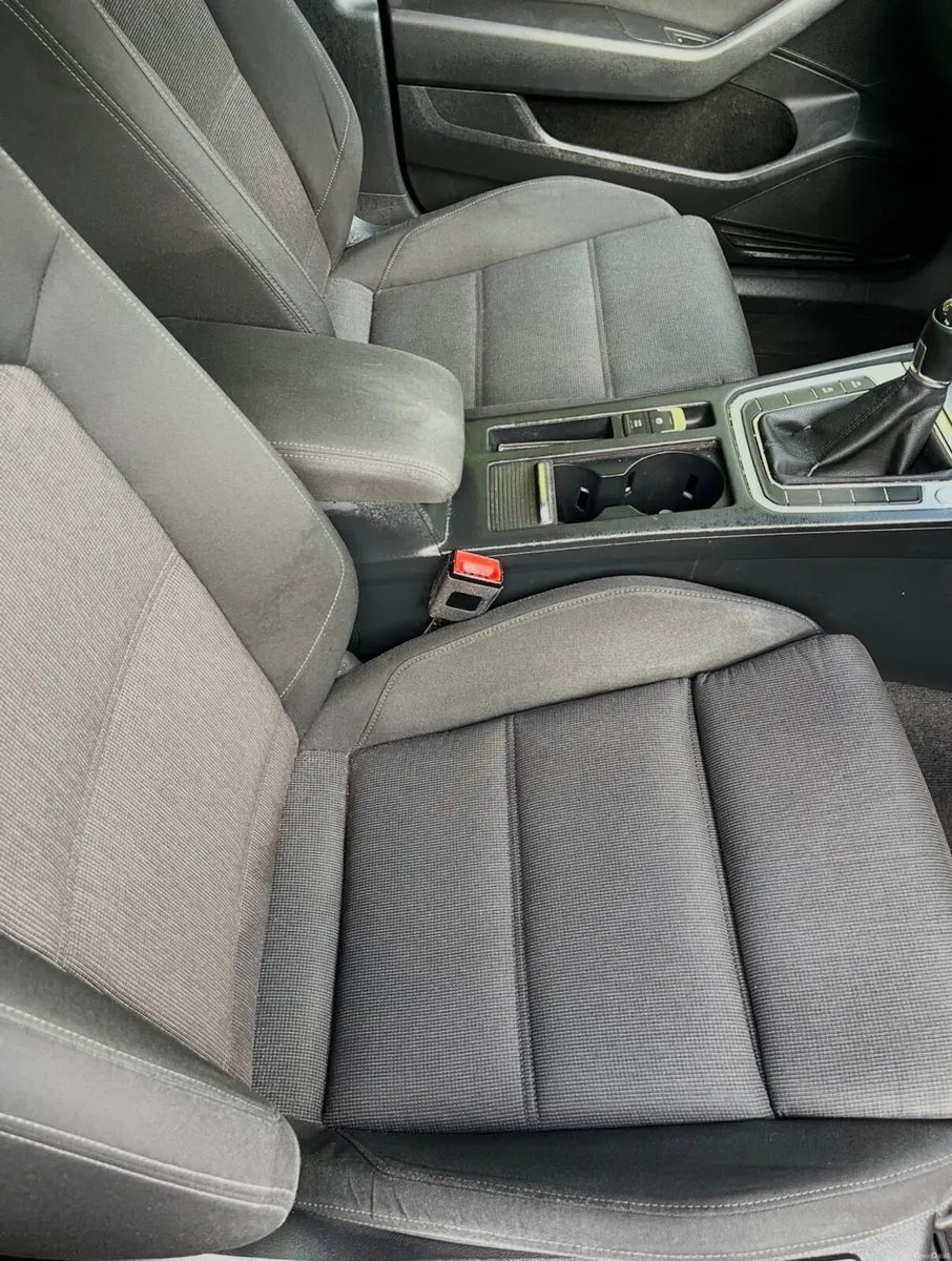 Volkswagen Passat 2015 - Image 6