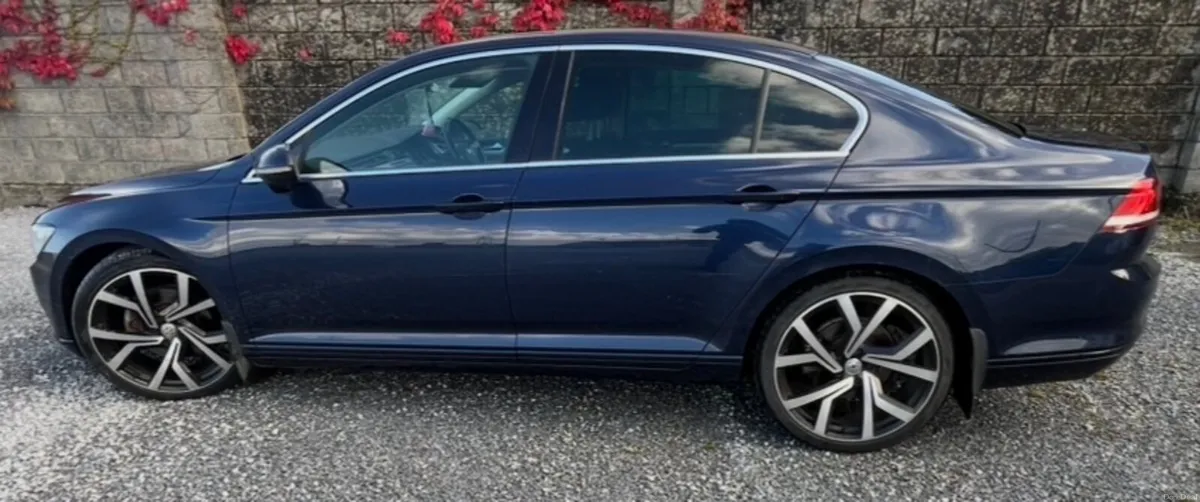 Volkswagen Passat 2015 - Image 4