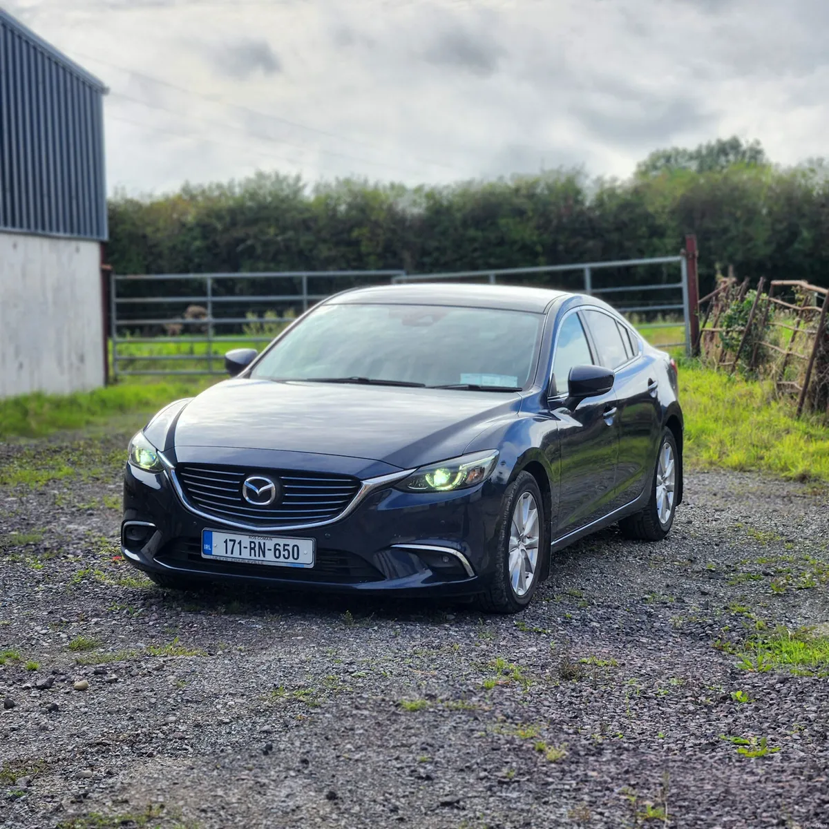 2017 Mazda Mazda6 - Image 2