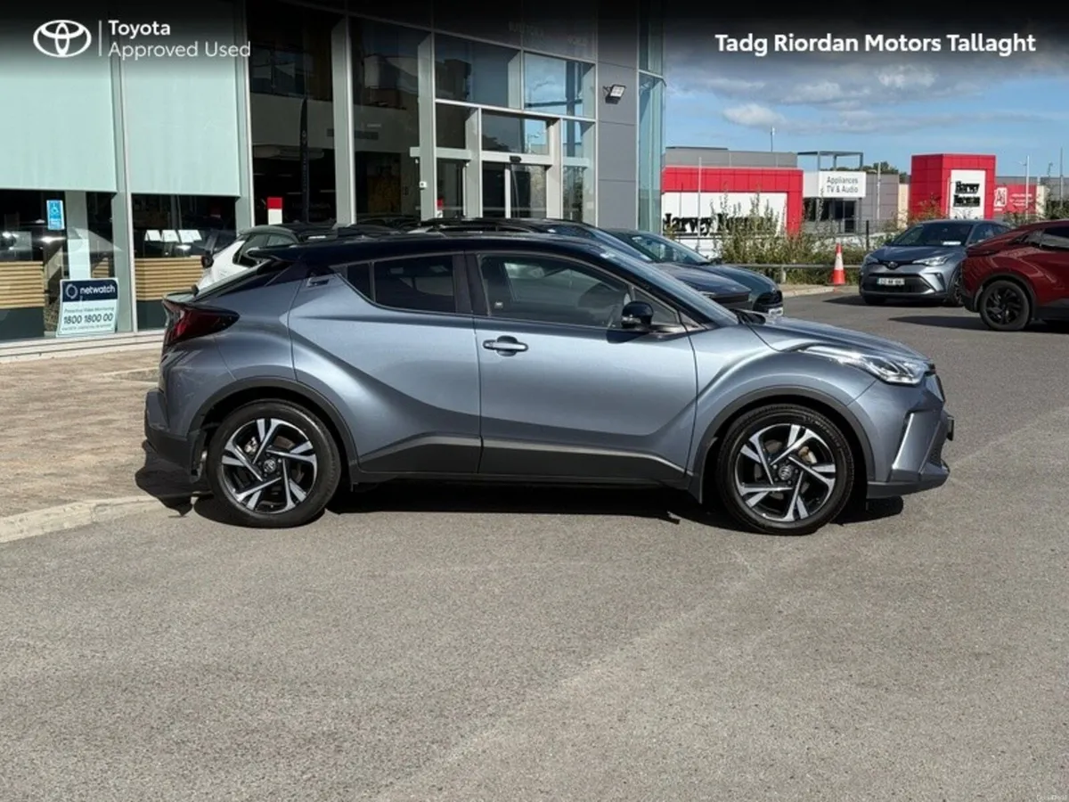 Toyota C-HR HEV SPORT - Image 3