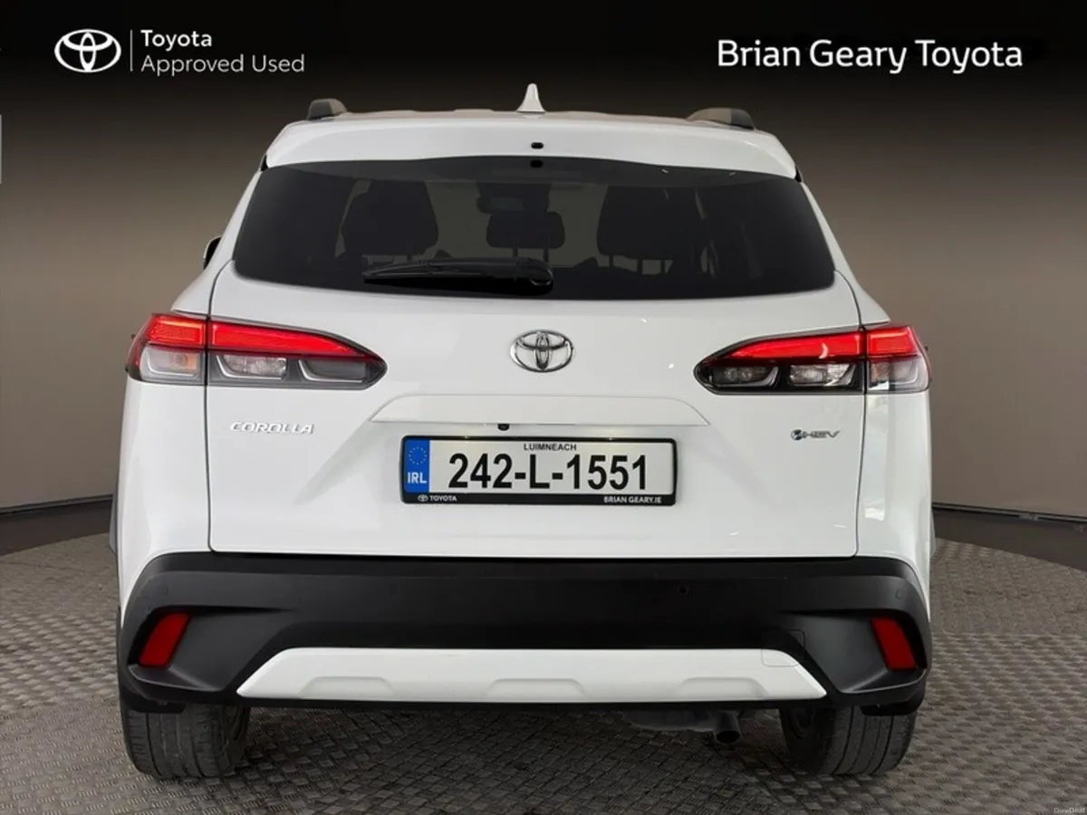 Toyota Corolla Cross HYBRID SPORT - Image 4