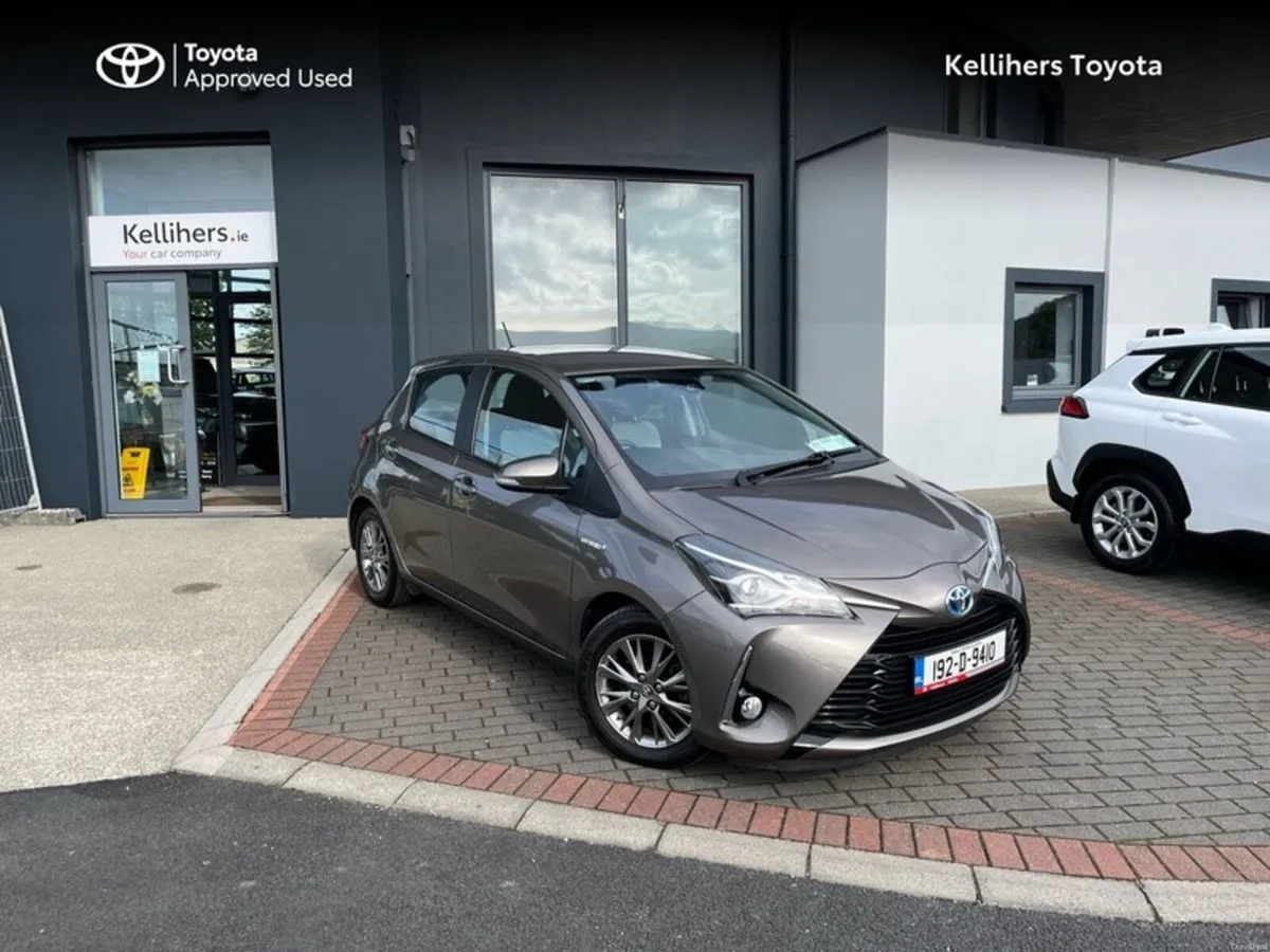 Toyota Yaris HYBRID ELECTRIC LUNA - Image 1