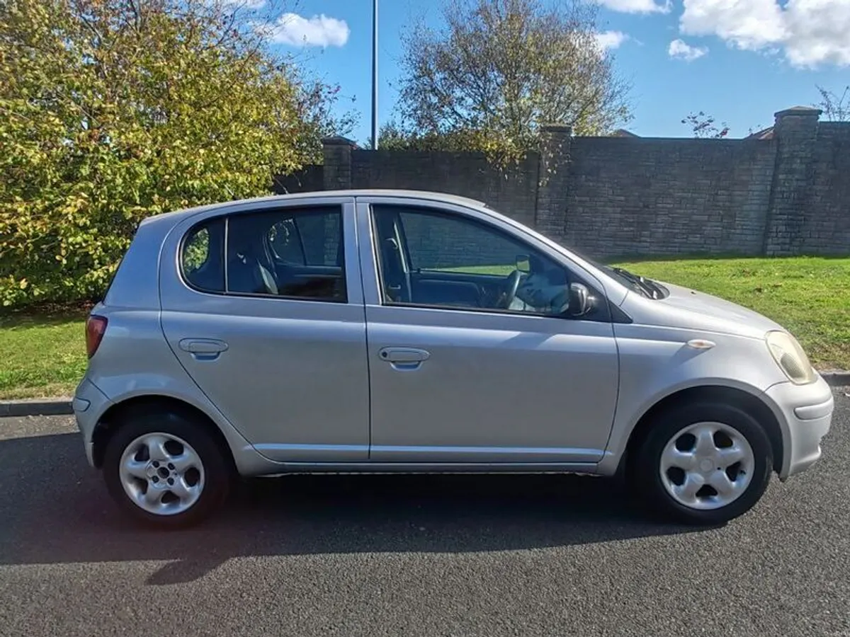 2006 Toyota Yaris - Image 2