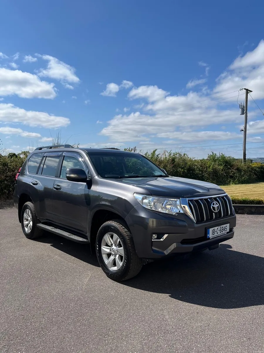 Business Class Land Cruiser - Image 1