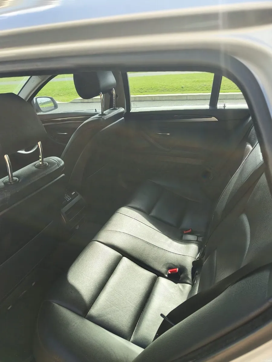 BMW 5-Series 2015 - Image 3