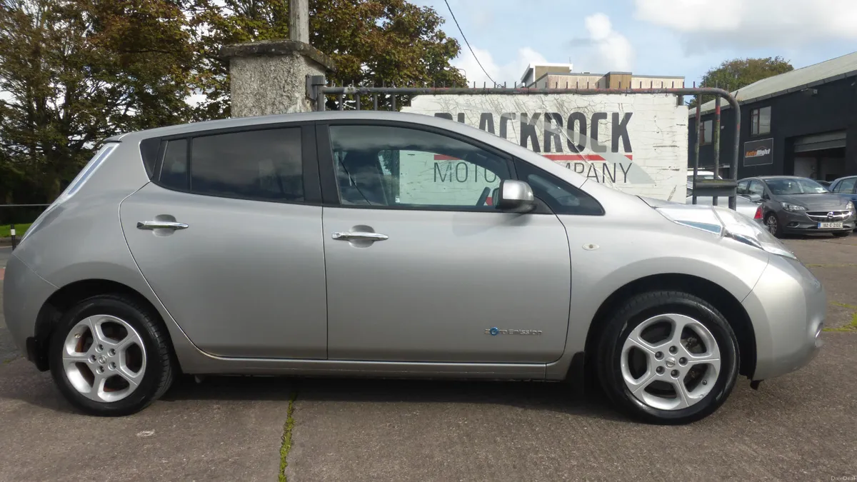 Nissan Micra 2015 - Image 6