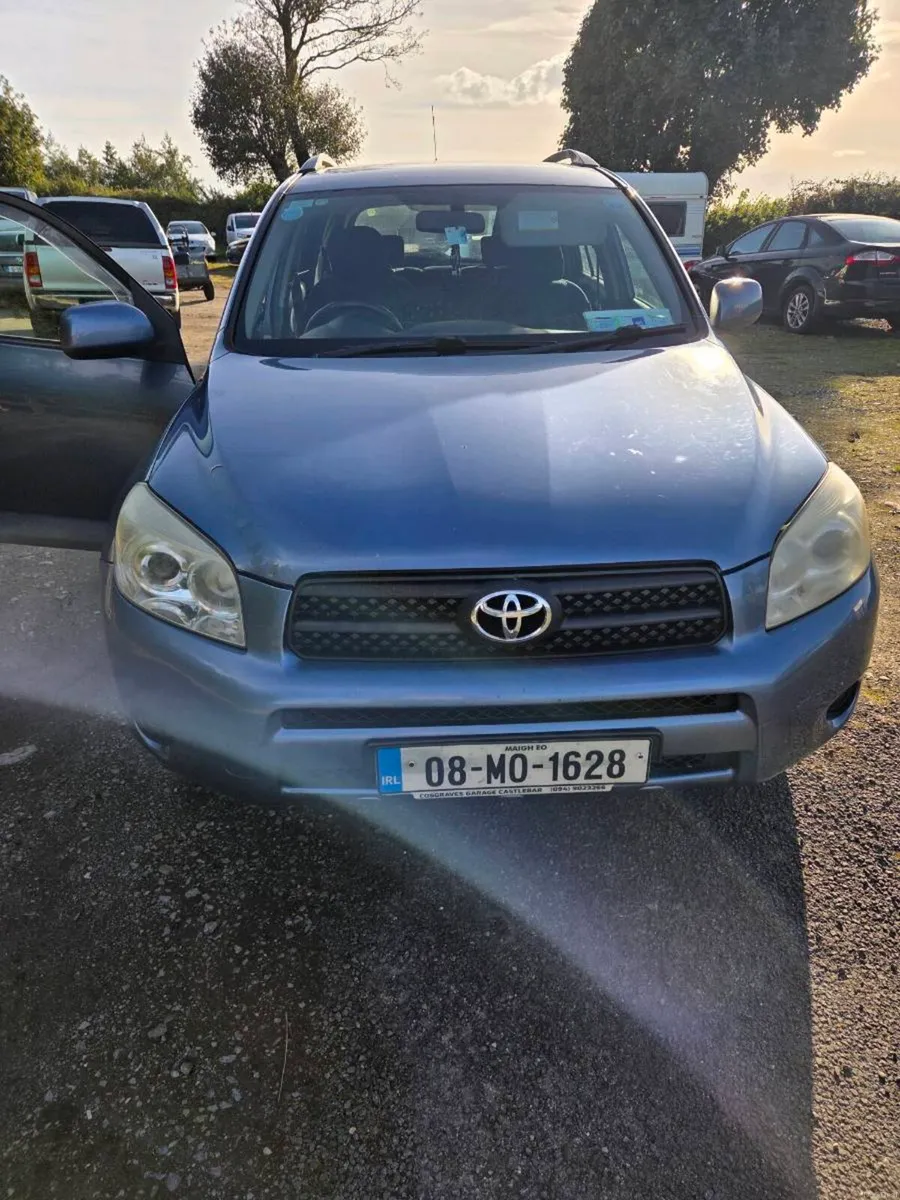 Toyota rav 4 - Image 2