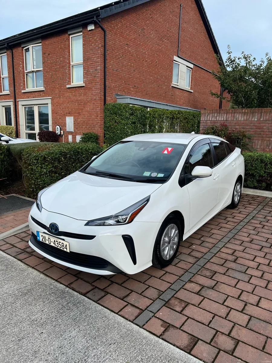 Toyota Prius 2021 - Image 1