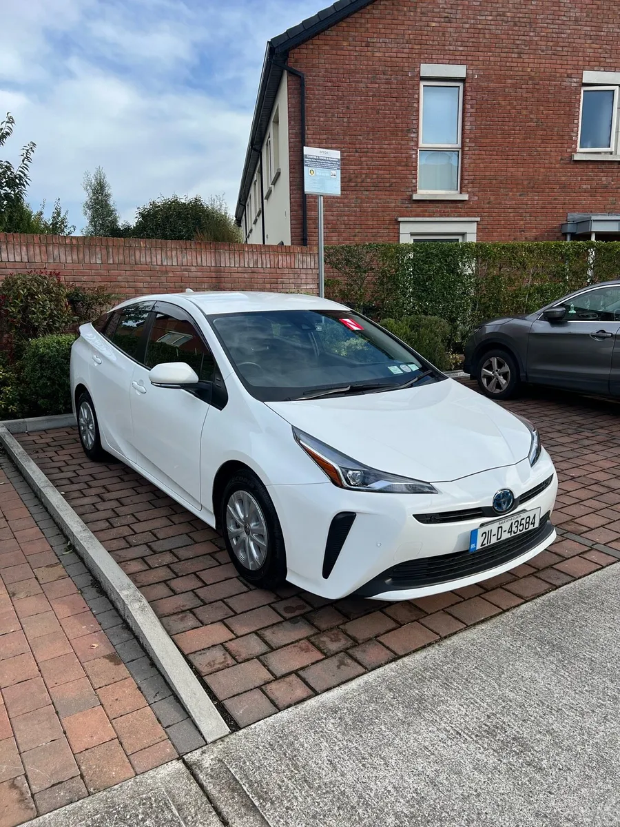 Toyota Prius 2021 - Image 3