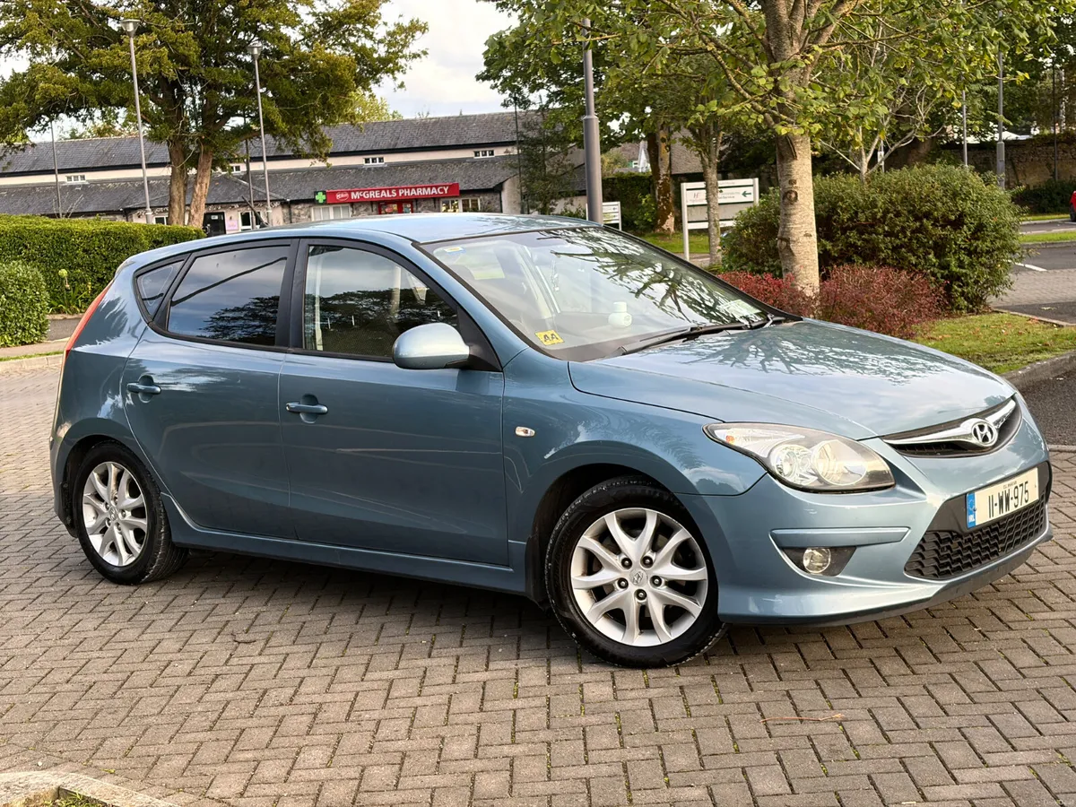 Hyundai i30 2011 1.6 CRDi new nct 7/27 tax 10/26 - Image 4