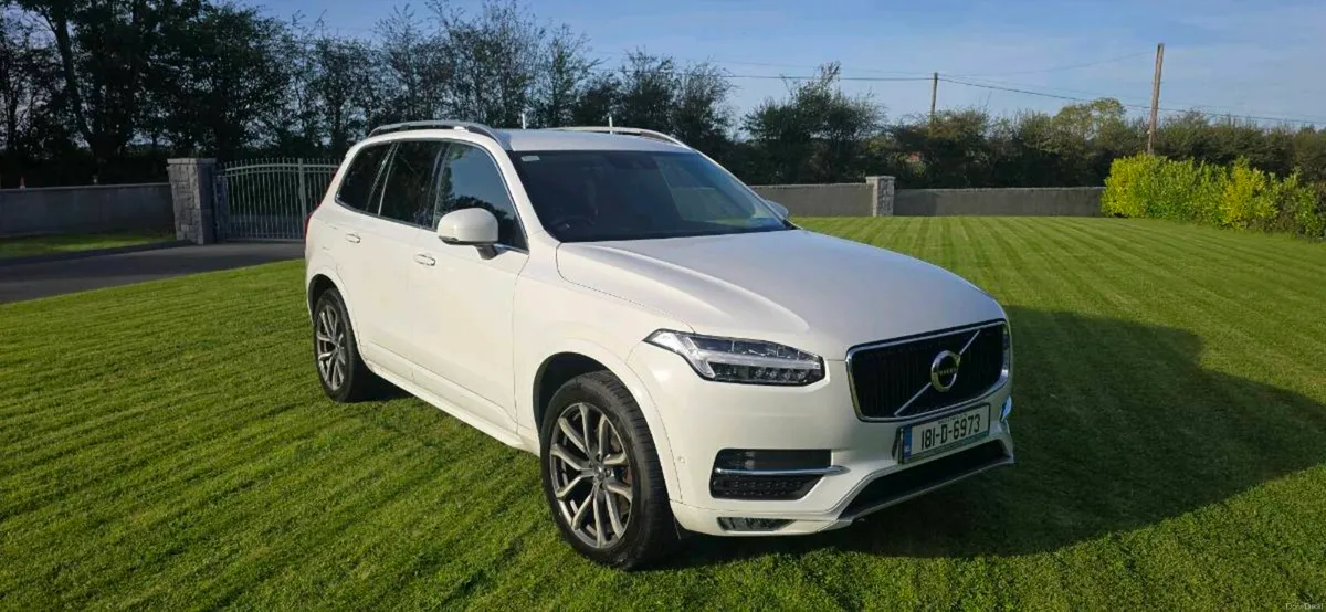 Volvo XC90 - Image 1