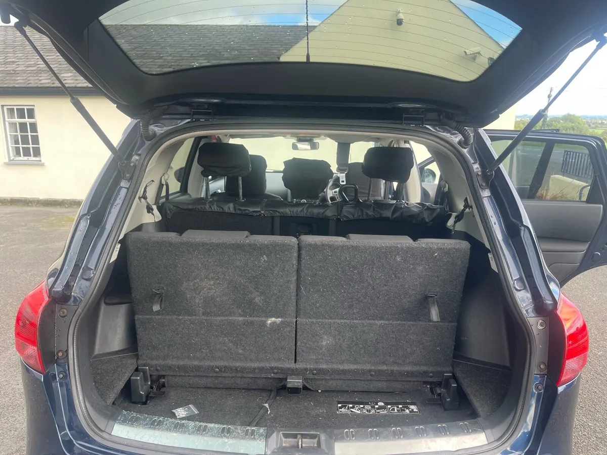 Nissan Qashqai +2 - Image 6